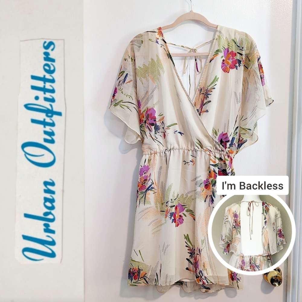 Urban Outfitters Kimchi Blue White Tropical Floral Open Back Midi Wrap Dress sL